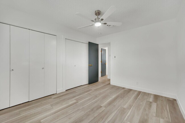 Building Photo - Mid-Century Modern Gem in Historic McNeil ...