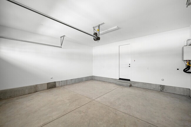 Building Photo - 23724 Wilcox Dr