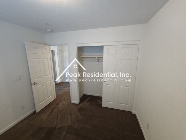 Building Photo - Newer North Natomas 3bd/2.5ba House with Loft & 2 Car Garage