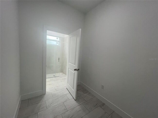 Building Photo - 52 Brig Cir E