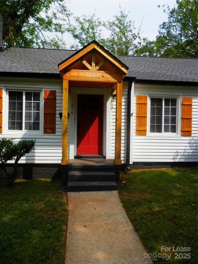 Building Photo - 1416 Effingham Rd
