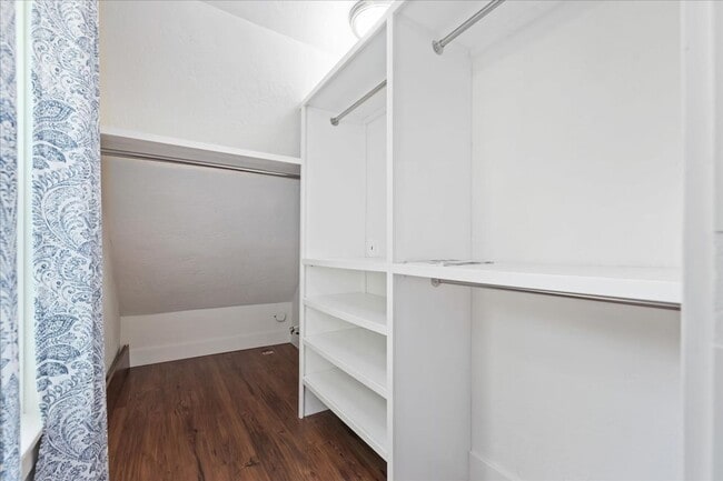 Building Photo - 1155 N Ballantyne Ln