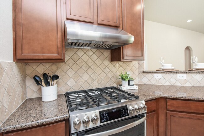 Building Photo - 13014 Southern Creek Dr