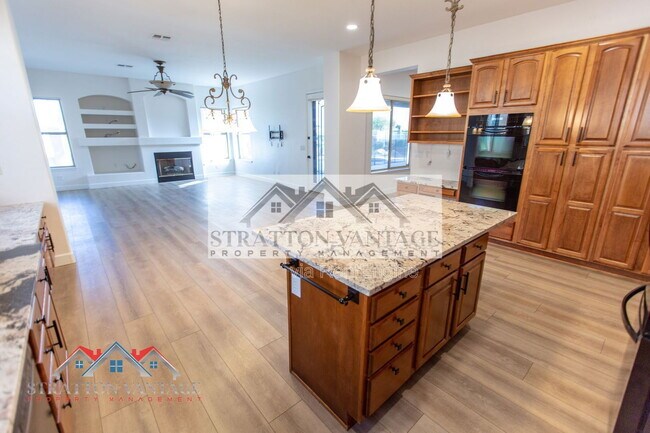 Building Photo - 13458 W Coronado Rd