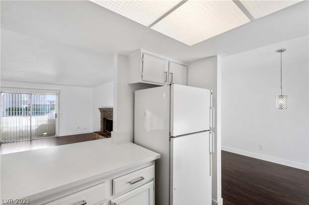 Building Photo - 3749 Carlyle Dr