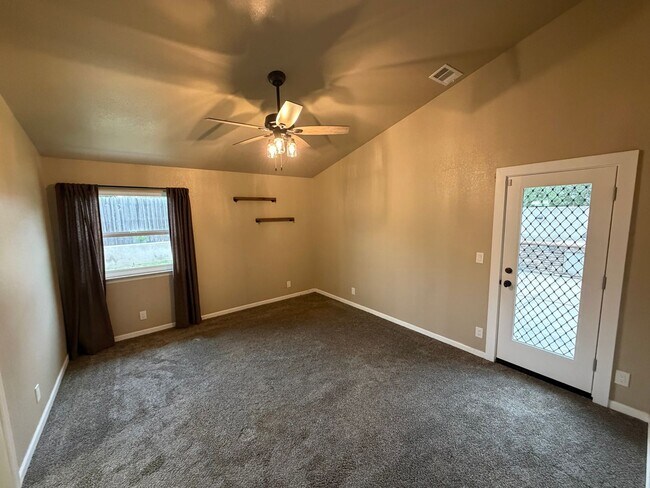 Building Photo - 608 Hope Terrace Ct