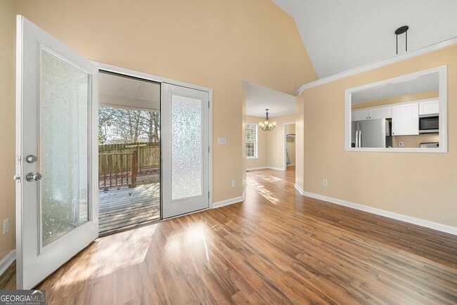 Building Photo - 198 Lakeview Dr