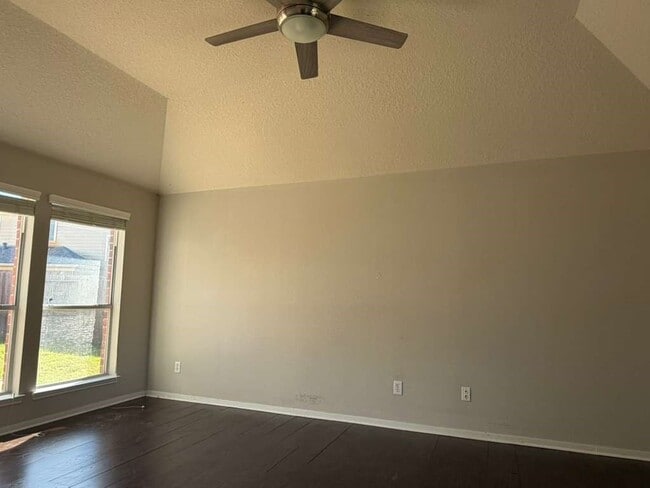 Building Photo - 23831 Shaw Perry Ln