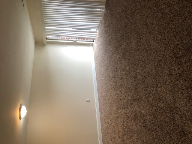 Building Photo - 6226 Laurelton Ave