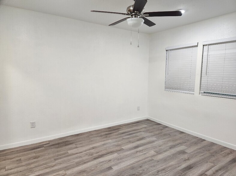 Building Photo - 3710 Dreyfus St
