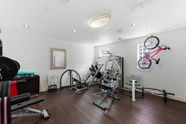 Building Photo - 6405 Aden Ln