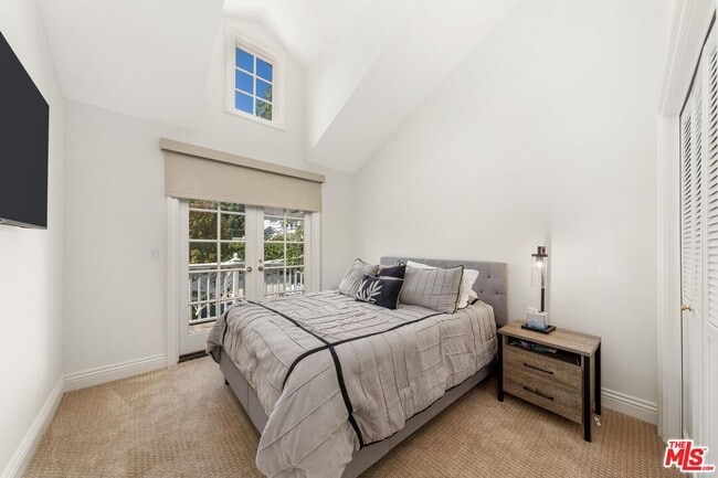 Building Photo - 515 S Westgate Ave