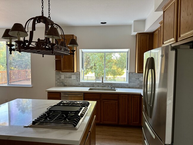 Building Photo - 2250 Prestwick Dr