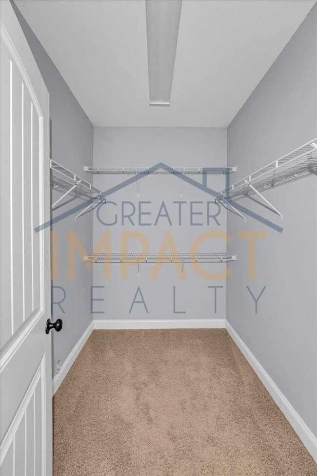 Building Photo - 810 Klondike Way