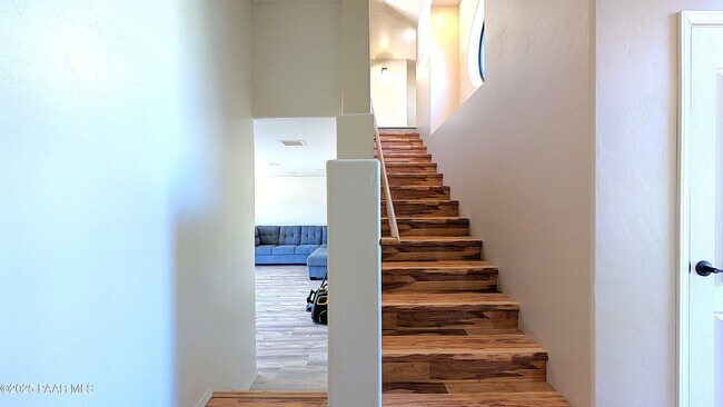 Building Photo - 4911 Hornet Dr