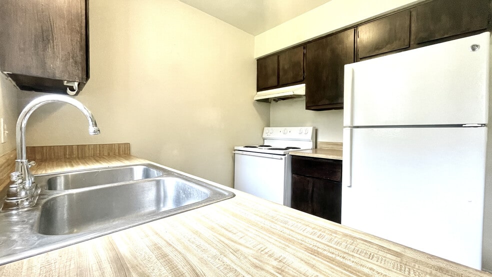 Kitchen 3 - 1330 S Lone Tree Rd