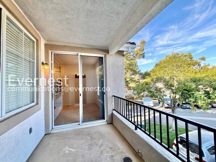 Building Photo - 10796 Sabre Hill Dr