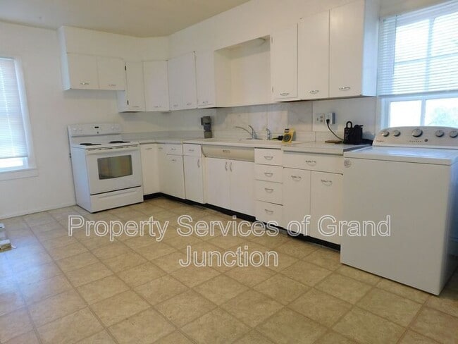 Building Photo - 2626 Patterson Rd