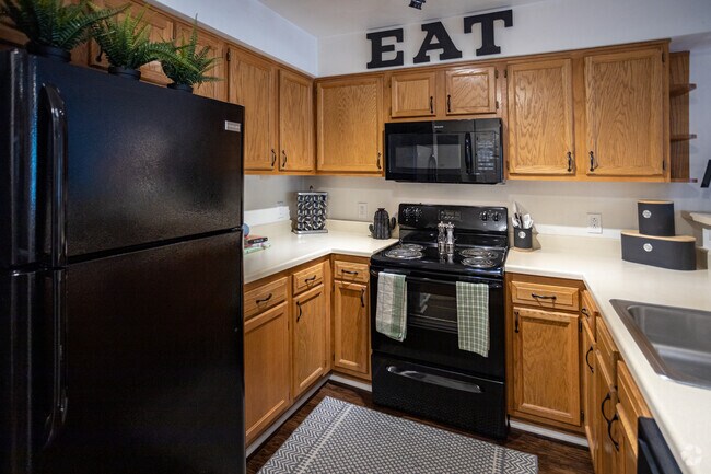 4 BR, 4 BA Standard - Student Quarters Johnson City | Student Housing