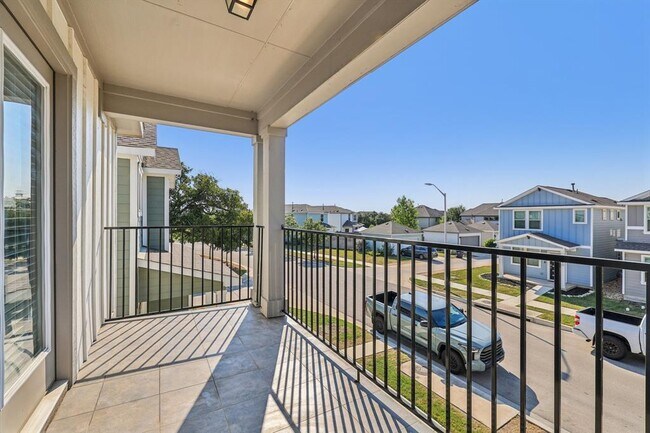Building Photo - 1737 Fountain Bridge Dr