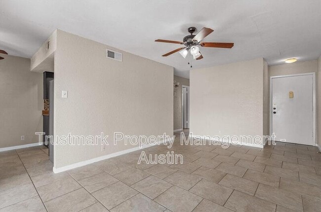 Building Photo - 2600 Penny Ln