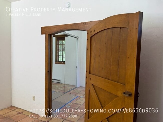 Building Photo - 5 Valley Hills Ln