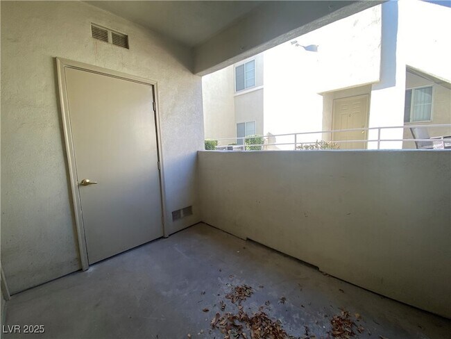Building Photo - 10011 Crimson Palisades Pl