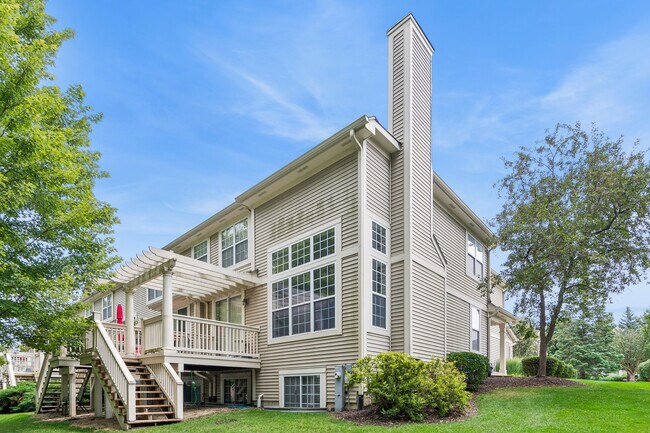 Building Photo - 382 Vaughn Cir