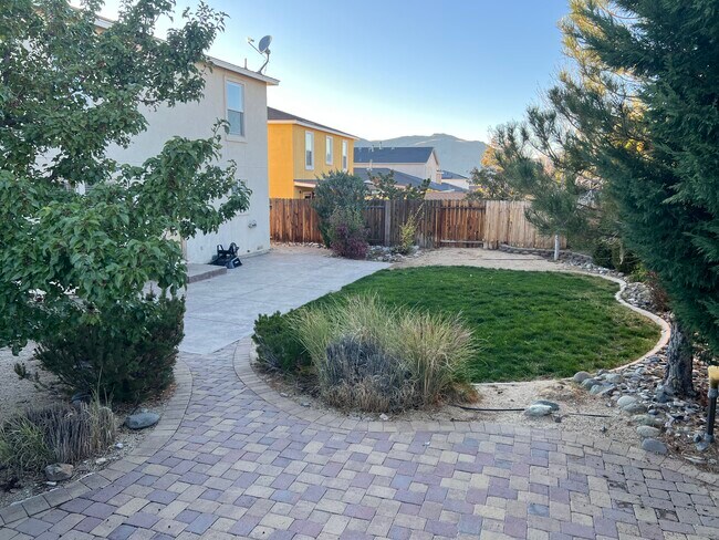 Building Photo - 8870 Sunset Breeze Dr