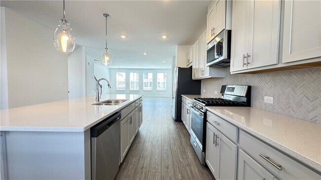 Building Photo - 9 Peeples Dr