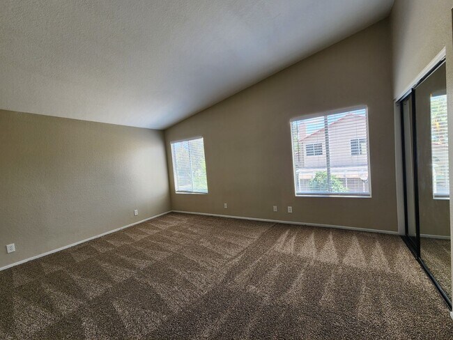 Building Photo - 6703 Dominion Ct