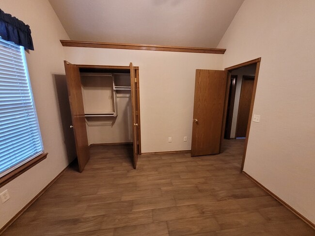 Building Photo - 14701 SE 83rd Ct