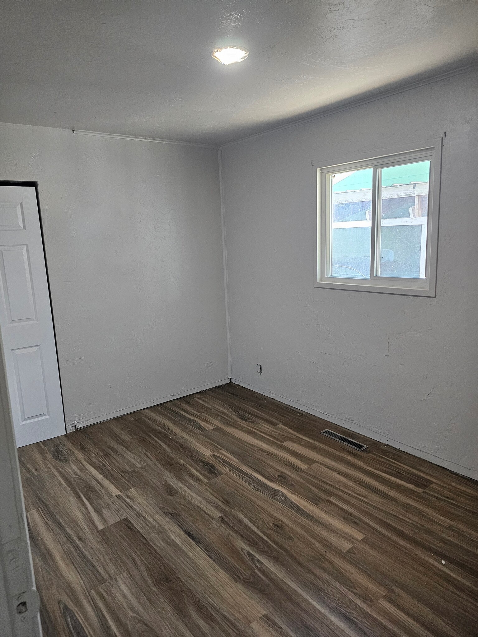 Bedroom 2 - 2015 Elm Ave