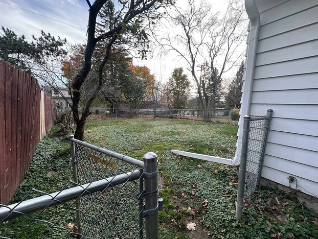 Building Photo - Welcome to your new home!