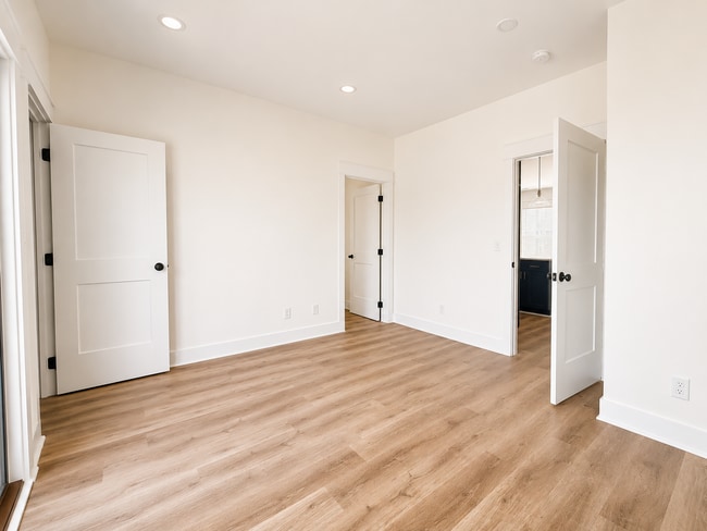 Building Photo - Sunsets, Skyline Views & Resort Living | Highbury's Premier 3-Bedroom Homes
