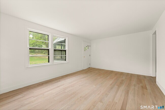 Building Photo - 1335 Wolf Hill Rd