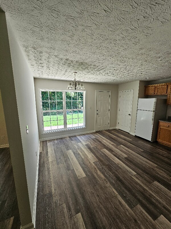 Building Photo - 4446 Township Dr