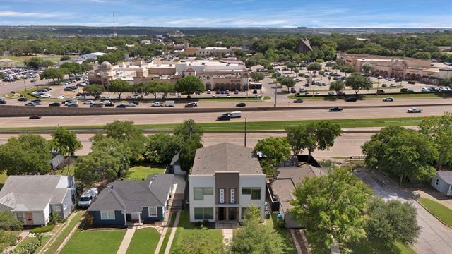 Building Photo - 4635 Calmont Ave