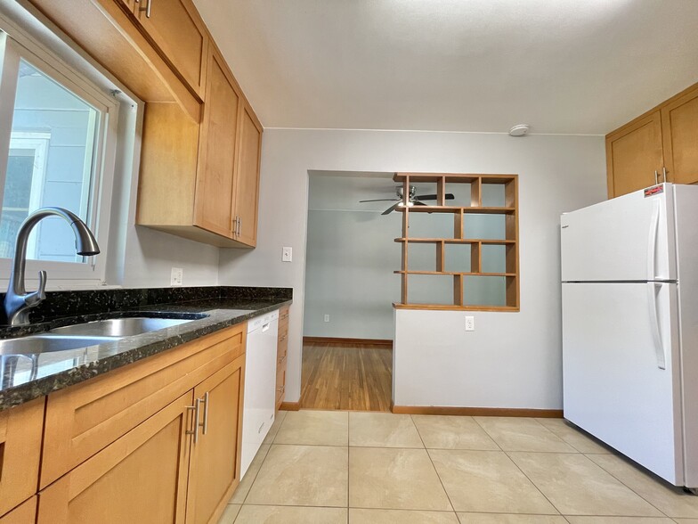 Building Photo - 2601 Ives Ave