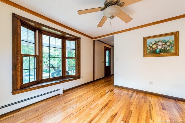 Building Photo - 131 Hemlock Dr