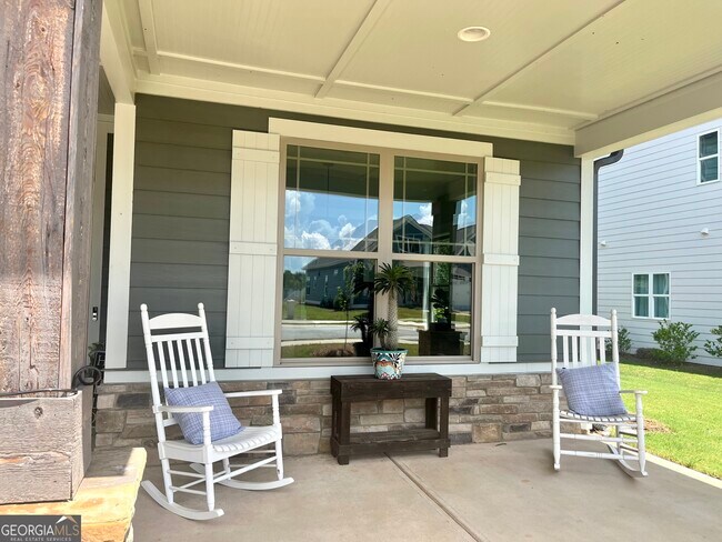 Building Photo - 1180 Legend Dr