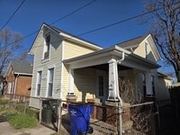 Building Photo - 423 Clover St