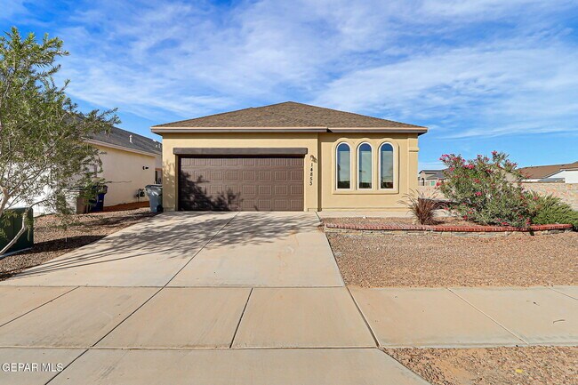 Building Photo - 14853 Tierra Escape Ave