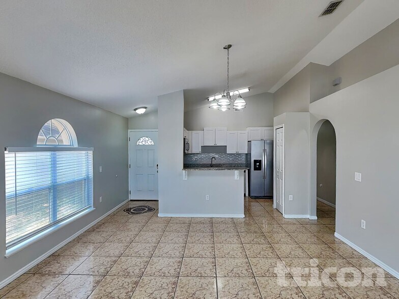 Building Photo - 12617 Parkbury Dr