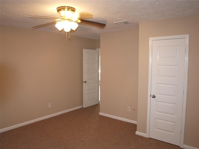 Building Photo - 2531 Northern Dr