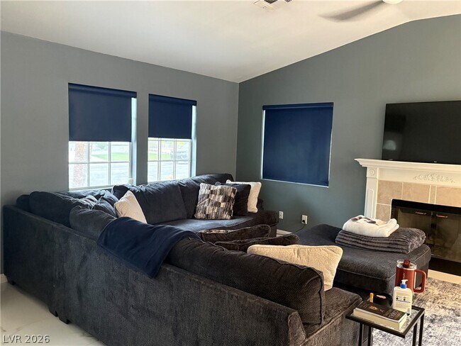 Building Photo - 4402 Cassandra Dr