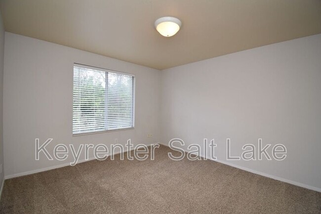 Building Photo - 531 S 900 East B-10