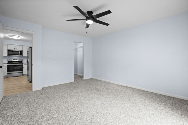 Building Photo - Fully Renovated Condo for Rent in Virginia...