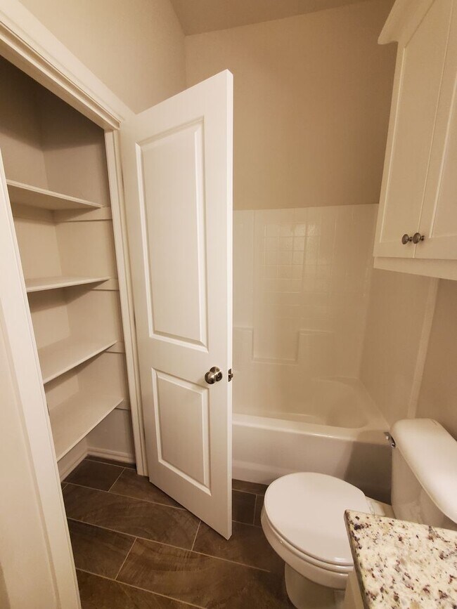 Building Photo - Beautiful 4 bed 2 bath in Moore!