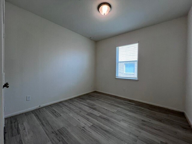 Building Photo - 14147 Little River Dr